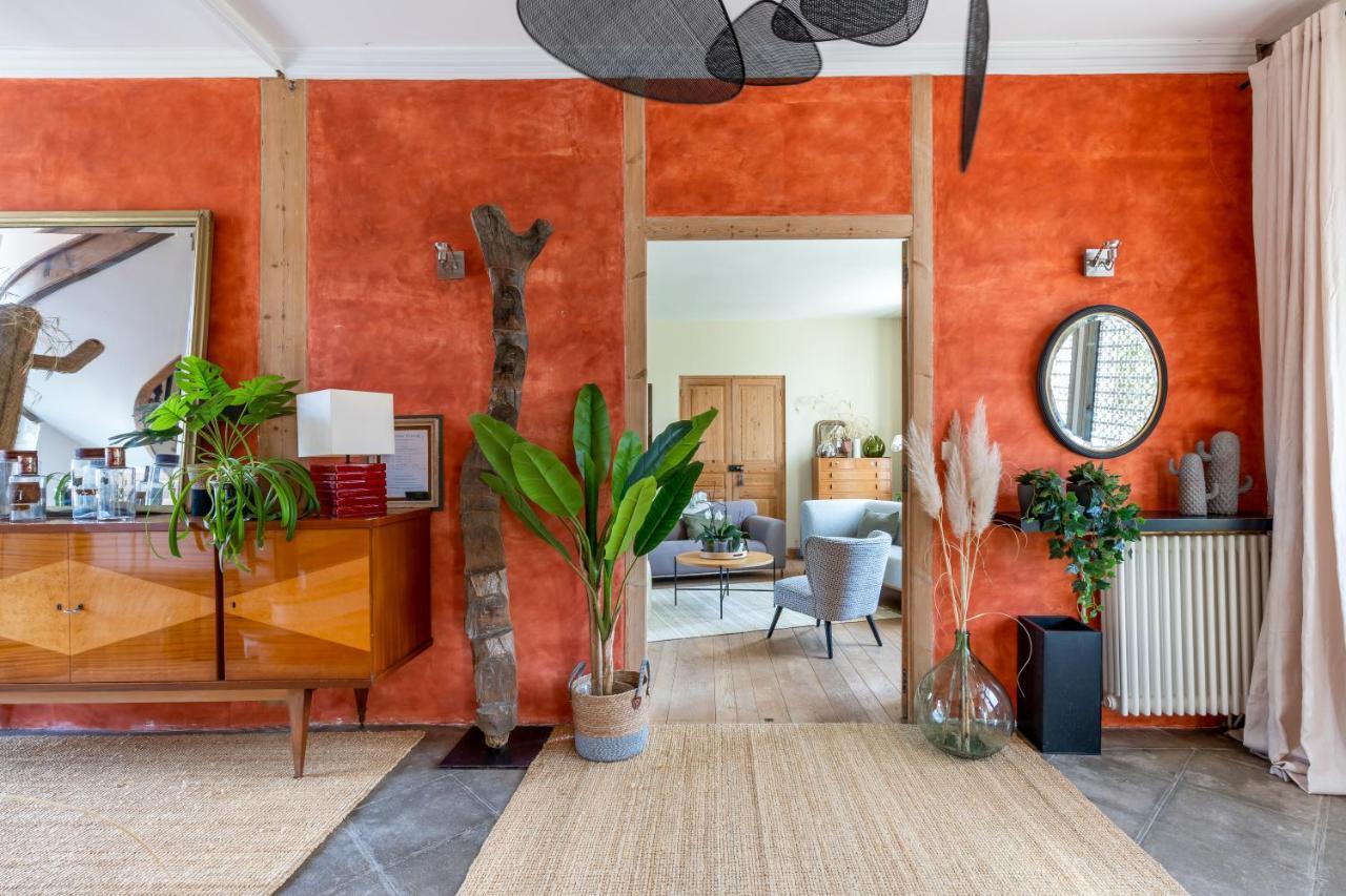 Saint-Savinien La Burie Bed & Breakfast エクステリア 写真