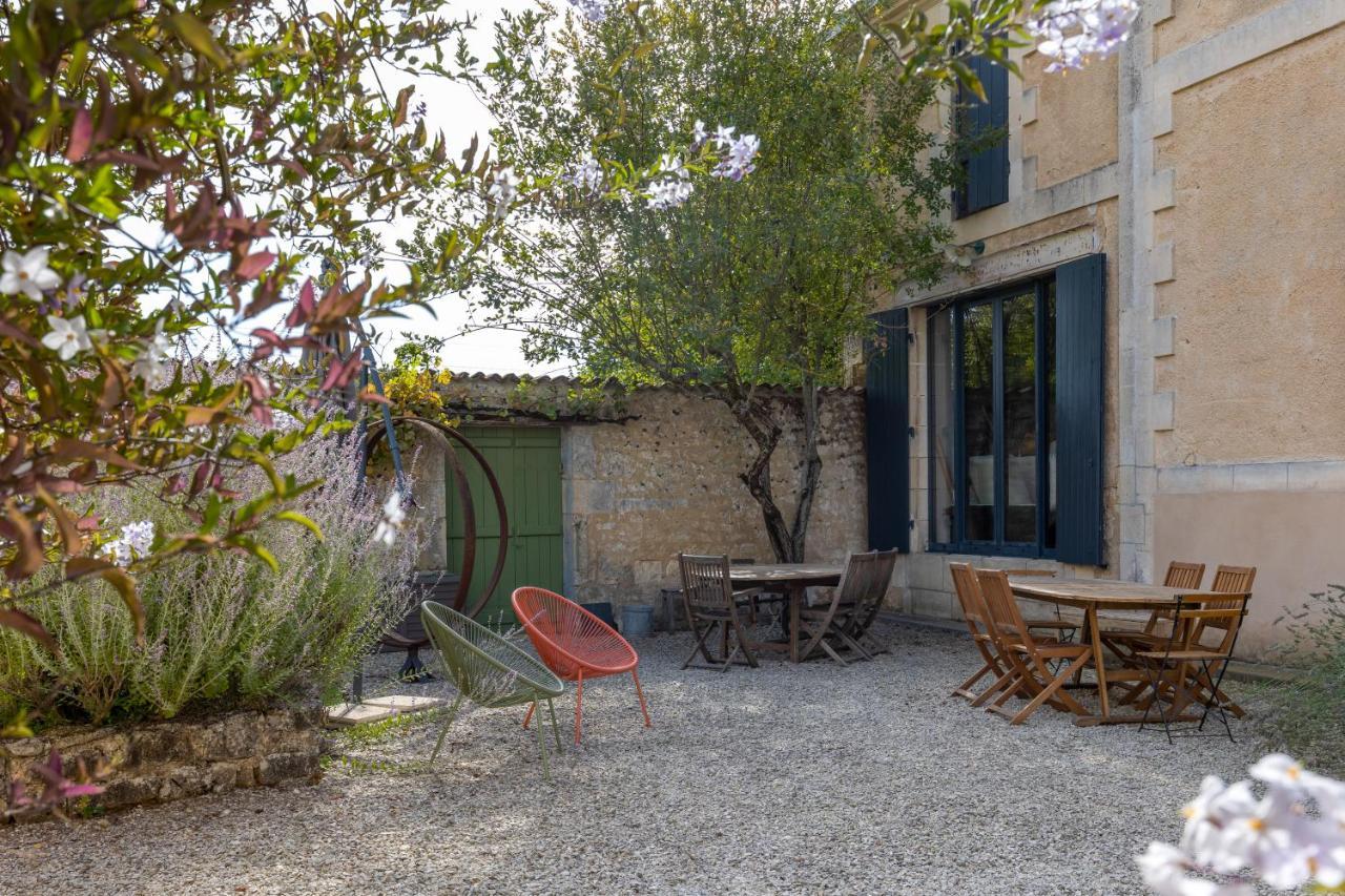 Saint-Savinien La Burie Bed & Breakfast エクステリア 写真