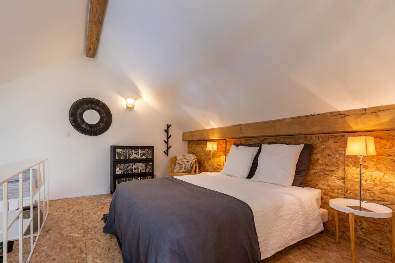 Saint-Savinien La Burie Bed & Breakfast エクステリア 写真