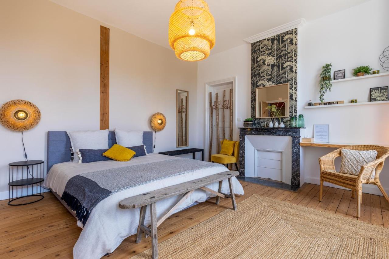 Saint-Savinien La Burie Bed & Breakfast エクステリア 写真